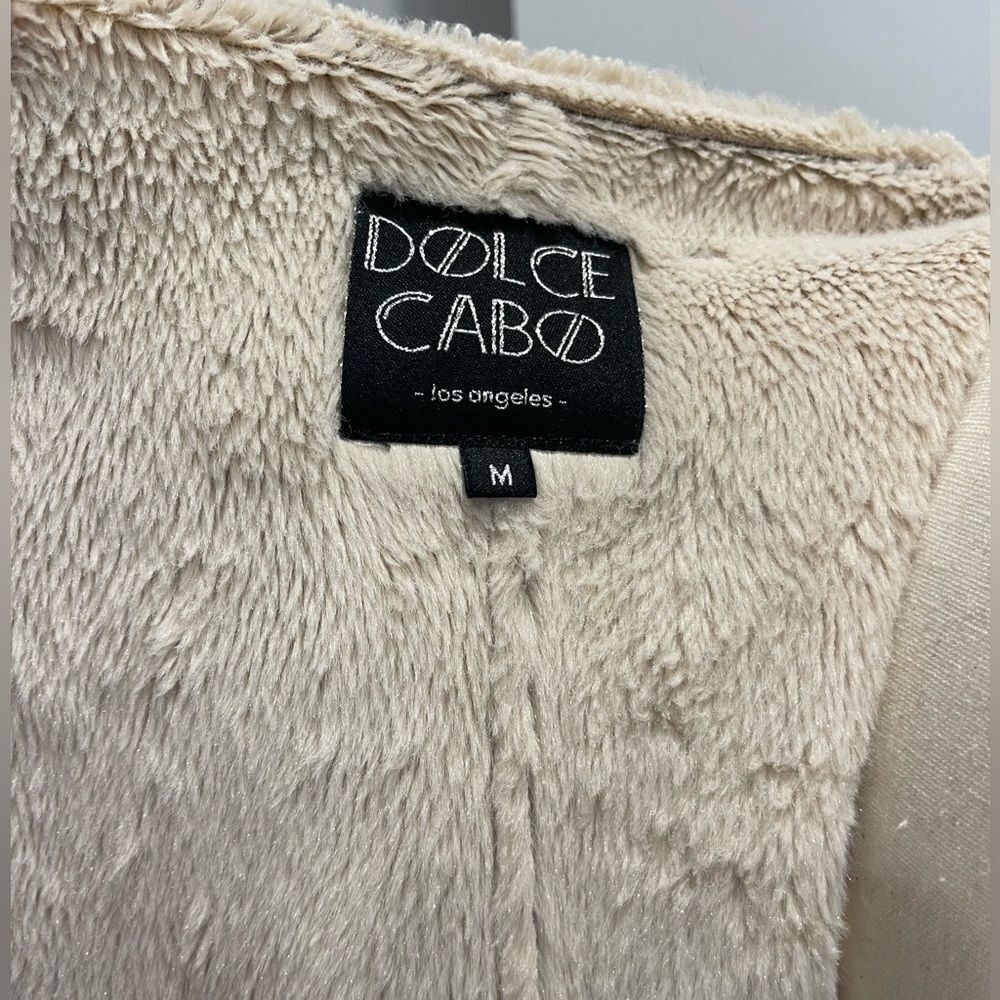 Dolce Cabo Faux Fur Vest - Picture 7 of 8